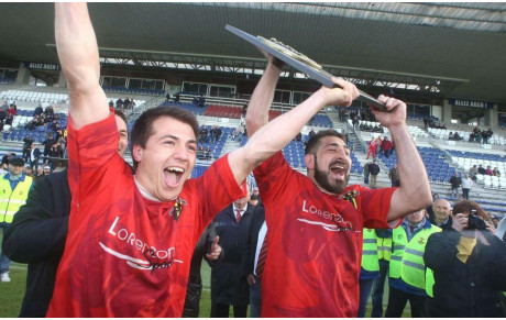 DU TERRAIN AU VESTIAIRES, L’ÉCHO DE L’USN